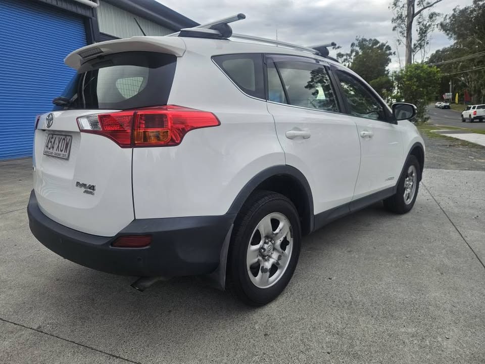 2015 Toyota rav 4 awd auto awd suv wagon 7.jpg